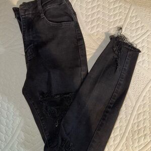 Women's Rue 21 Black Distressed Skinny Jeans